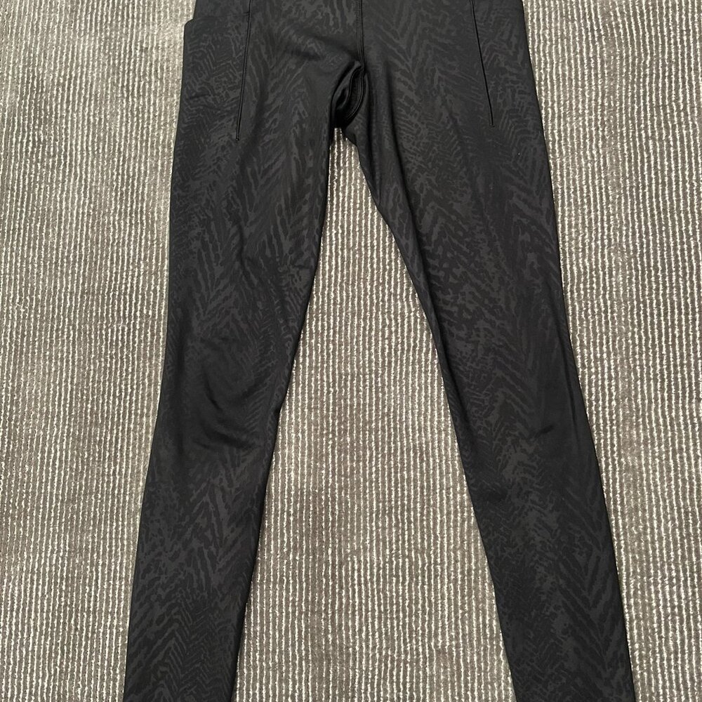 Athleta Animal Print Mid-Rise Leggings (XXS)